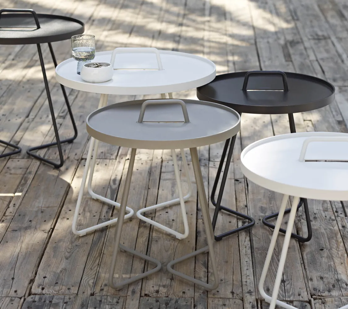 sandy|gartentisch-beistelltisch-aluminiumtisch-cane-line-on-the-move-5062-3.jpg